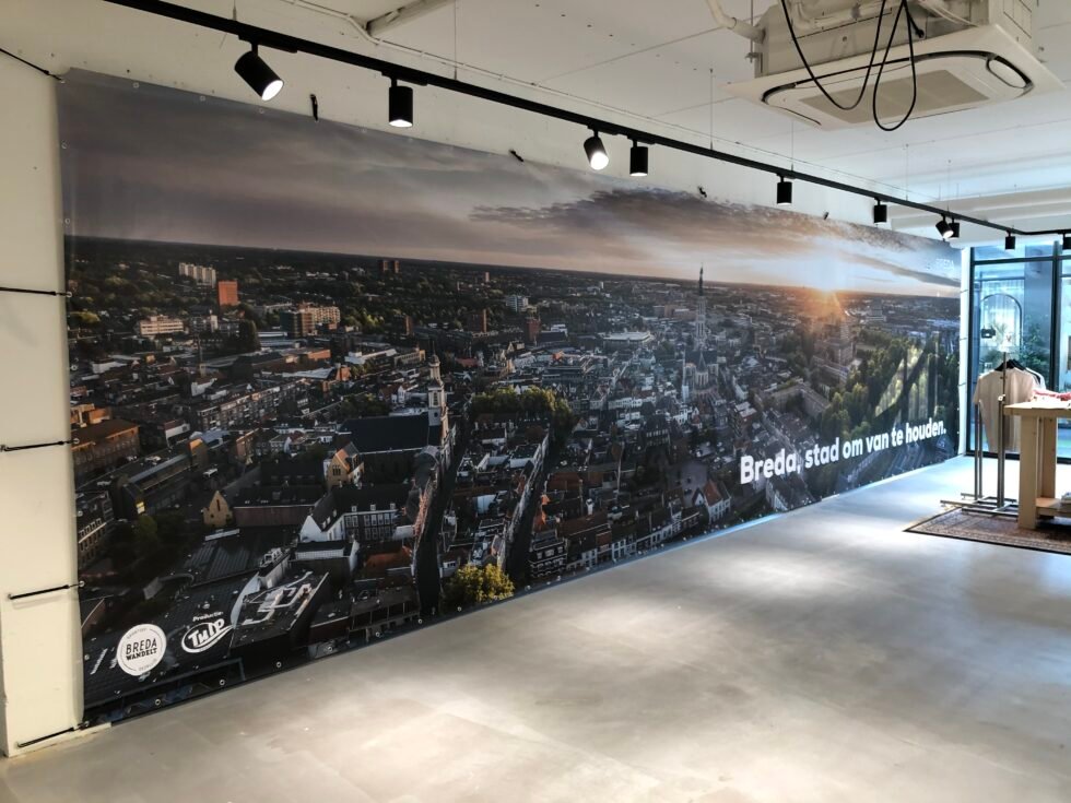 Tijdelijk reclame doek InBreda